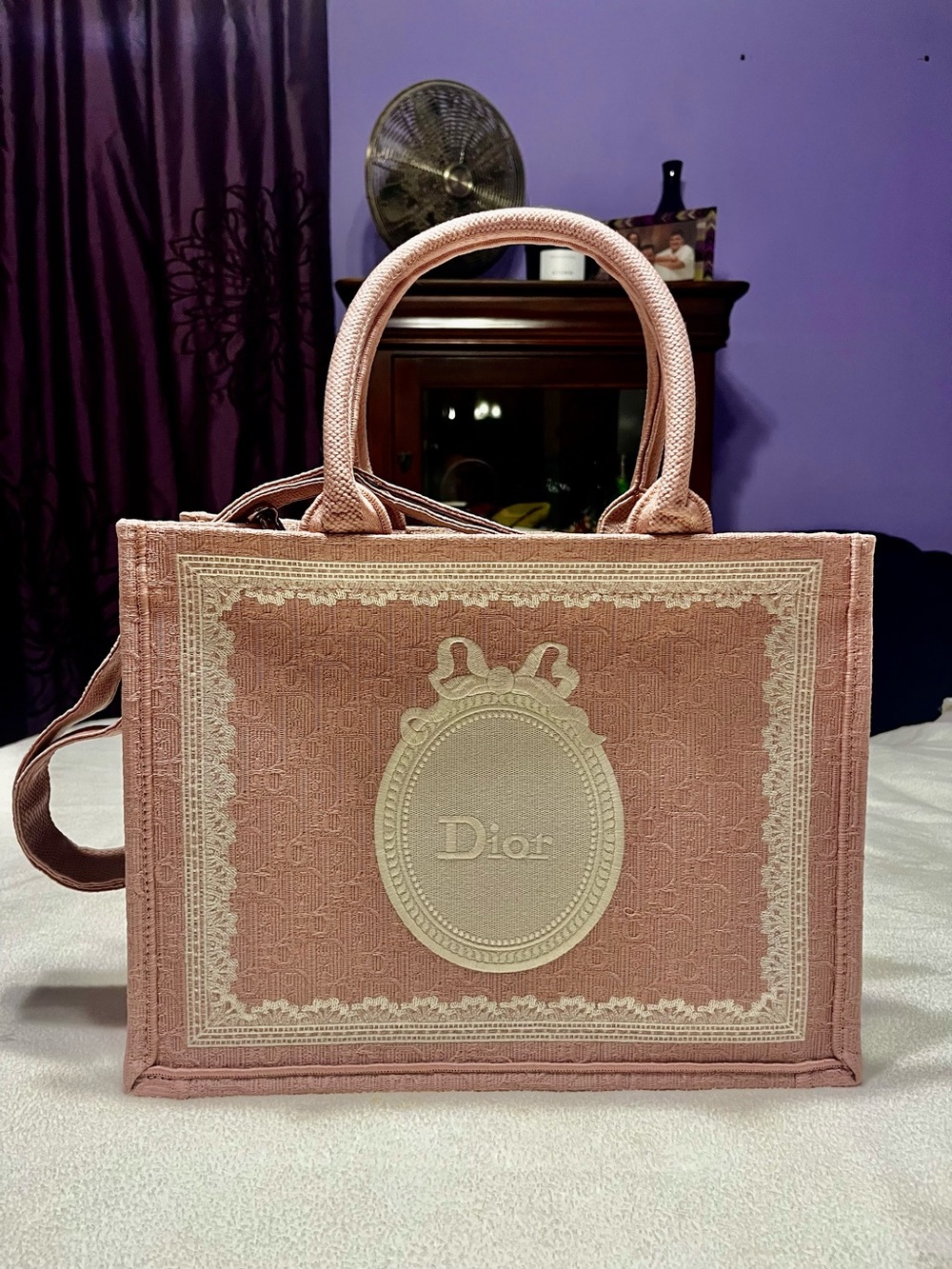 🎀 Dior. Pink Medium Book Tote with Strap Embroidered Logo Bag
